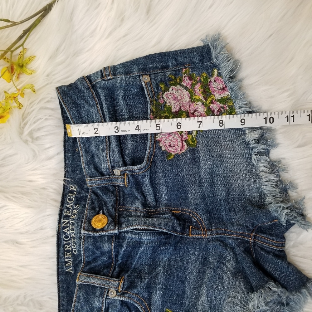 AMERICAN EAGLE Blue Shorts With Flowers Stretch SIZE 4. - Picture 12 of 16